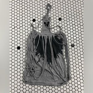 Teenage runaway sleeveless top size small